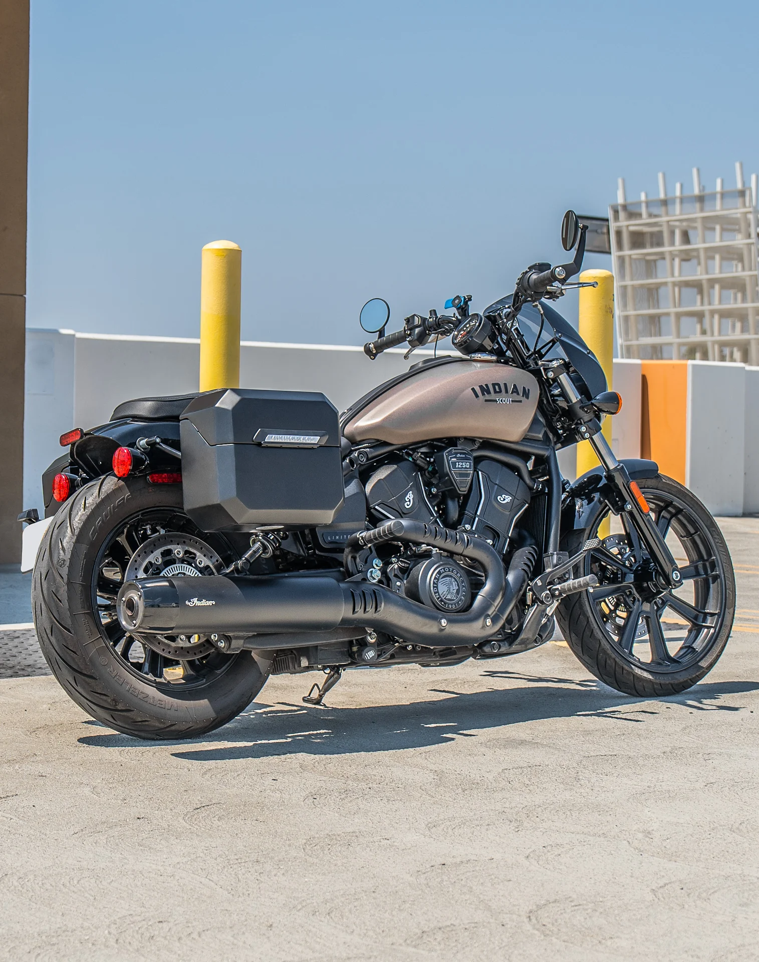 20L - Outlaw Quick-Mount Small 2025+ Indian Scout Sixty Bobber Matte Hard Saddlebags - Image 3