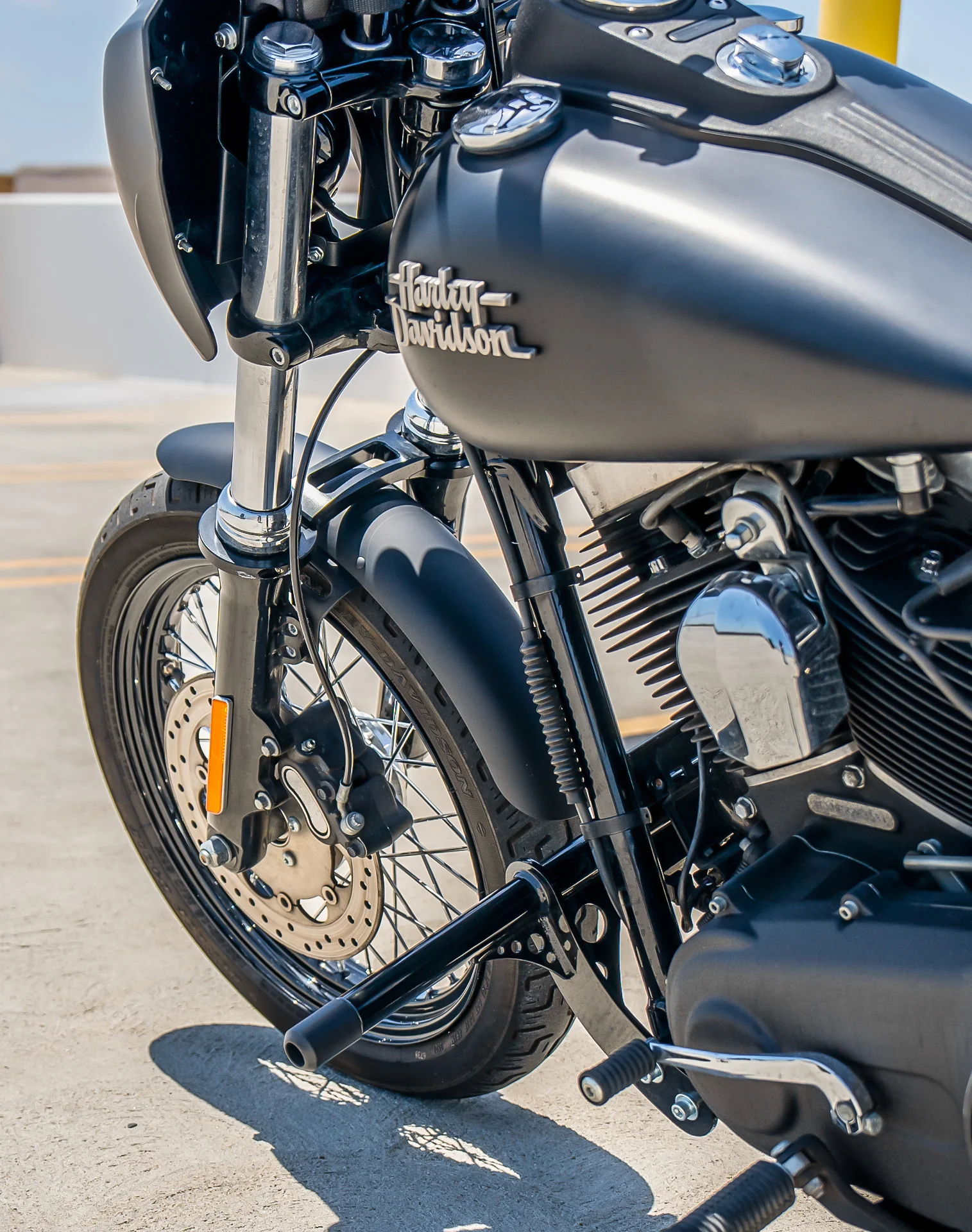 Viking Grimsteel Crash Bar/ Engine Guard for Harley Dyna Switchback FLD Gloss Black - Image 5