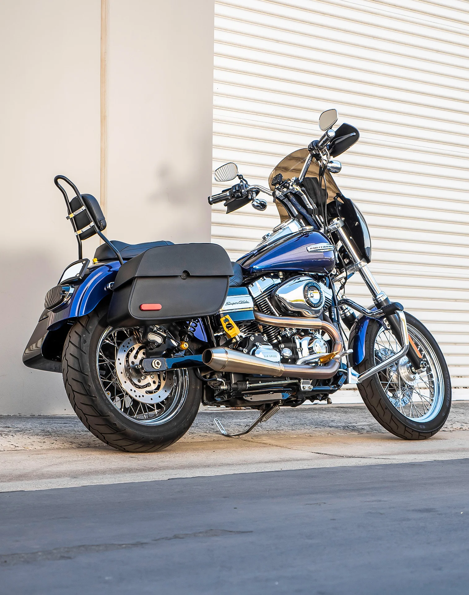 32L - Panzer Large Hard Mount Shock Cutout Saddlebags for Harley Dyna Super Glide FXD/I - Image 3