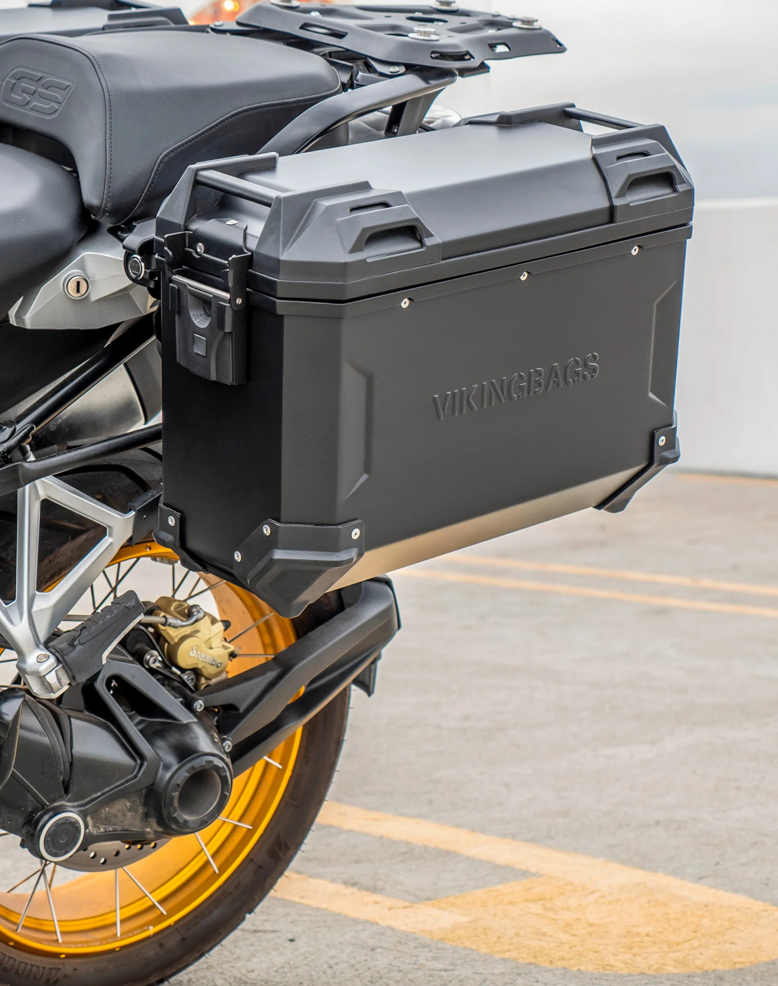 45L - Apex XL BMW R 1250 GS Aluminum Side Cases Black - Image 5