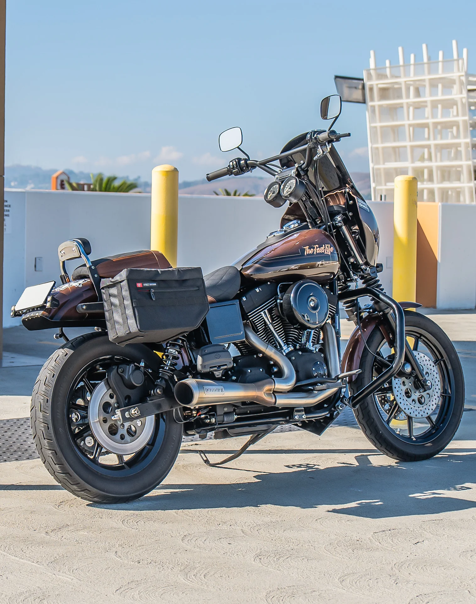 18L - Patriot Medium Motorcycle Throw Over Saddlebags for Harley Dyna Super Glide FXD/I - Image 3